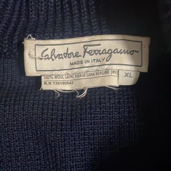 Ferragamo navy blue, wool cardigan sweater, size XL - Picture 6 of 6